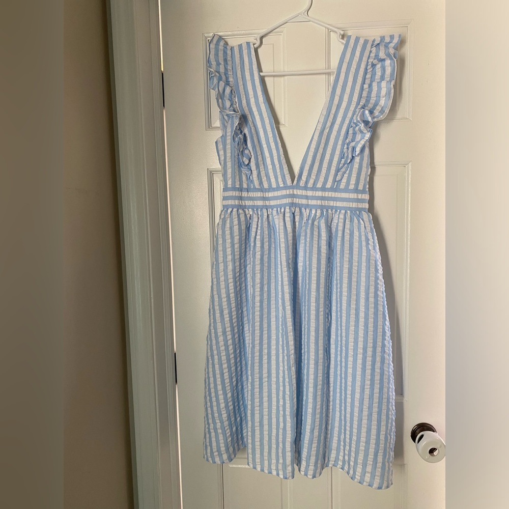 Caitlin M. Covincton x Pink Lily, Medium, Light blue and white striped dress
